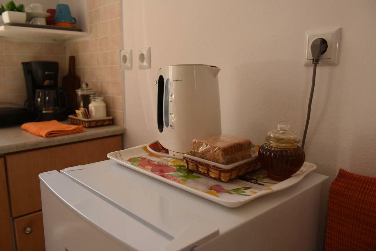 Karinia Home Leonídion Eksteriør bilde